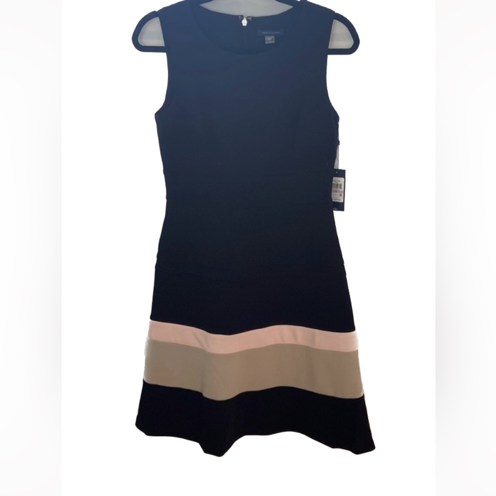 NWT Tommy Hilfiger Size 6 Colorblock Dress